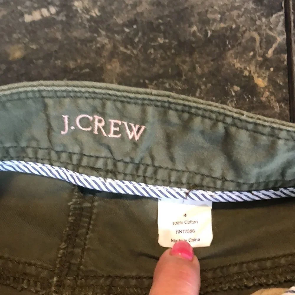 J Crew women’s size 4 side knot army green shorts